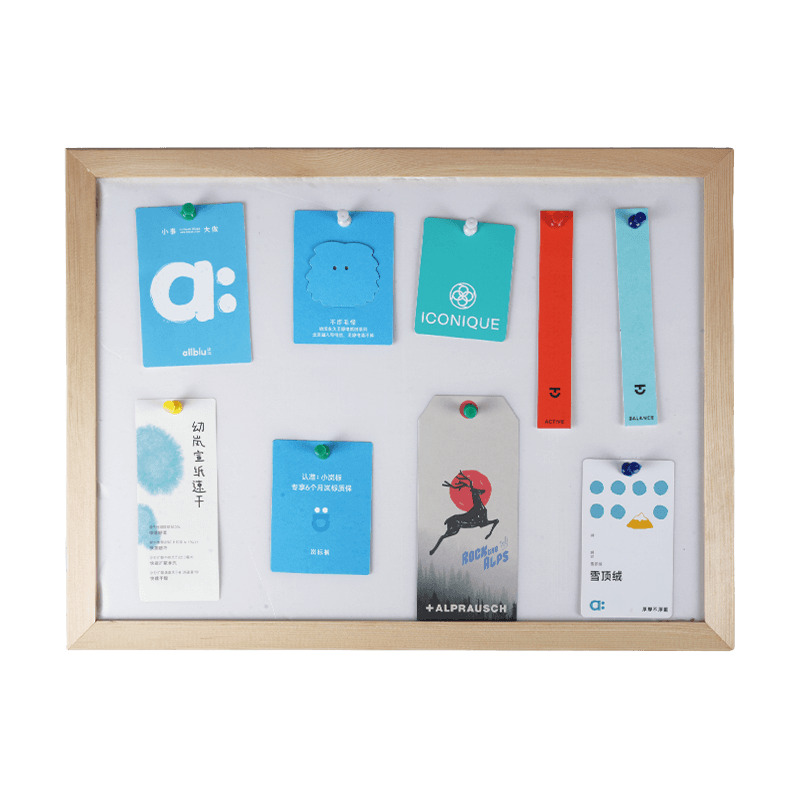 Design og trykking av hengeetiketter i papp